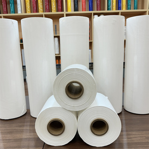 Vente en gros de <span class=keywords><strong>film</strong></span> d'enveloppement d'ensilage en plastique soufflé de 750mm <span class=keywords><strong>Film</strong></span> de 50cm de largeur translucide PE souple étanche à l'humidité coulé pour l'alimentation - Product Image 1