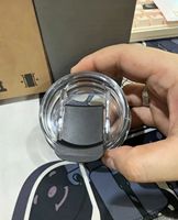 Tumbler Vakum Berinsulasi Dinding Ganda dari Baja Tahan Karat, Mug Perjalanan Bulat, Cocok Sebagai Hadiah. Harga Lebih Baik untuk Pemesanan Besar.
