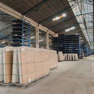 Pannello di vanità del bagno in pietra sinterizzata bianca con planata di grandi dimensioni - Product Image 3