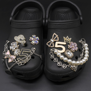 Chất Lượng Cao Thiết Kế Phụ Nữ Lady Clog Charms Trang Trí Bling Kim Loại Guốc Pha Lê Giày Sang Trọng Charms - Product Image 3