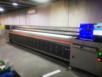 Imprimante jet d'encre à solvant CRYSTEK 5m avec têtes d'impression Konica 512i/1024i/Starfire et système Maglev