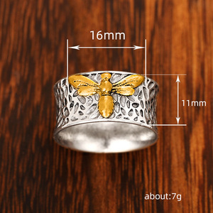 Anello in Argento H299 con Design a Insetto Placcato Oro 18K, Gioiello Unisex alla Moda, Idea Regalo - Product Image 5