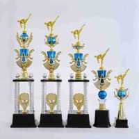 Trophée de baseball et de cricket transfrontalier personnalisé avec impression UV pour la formation, les clubs, les compétitions d'enfants, en plastique créatif
