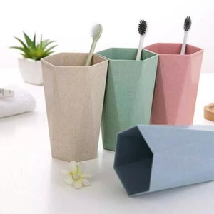 Vasos para cepillos de dientes y vasos de enjuague de paja de trigo con forma de diamante, al por mayor, para exportación y uso doméstico, incluyendo vasos para cepillos de dientes para parejas. - Product Image 1