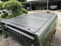 Couverture de benne de pick-up pliable manuelle en trois parties, en aluminium rigide, étanche et verrouillable pour Chevrolet Silverado GMC RAM