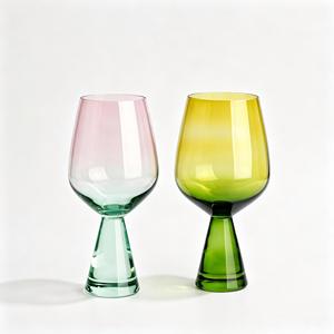 Juego de Copas de Vino Tinto Reutilizables y Ecológicas de Cristal sin Plomo Raymond, Diseño Moderno con Base Triangular Prensada, 13.12oz y 17.52oz - Product Image 1