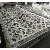 Système de façade de bâtiment commercial au design moderne, panneaux et planches en alliage d'aluminium pour une utilisation en extérieur, pour les centres commerciaux et les hôpitaux