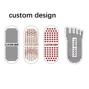 Chaussettes de yoga et de pilates en coton à volants, motif cœur antidérapant, broderie personnalisée - Product Image 5