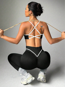 Ensembles de yoga 2 pièces en gros pour femmes : Tenue de sport et fitness avec coutures contrastées - Product Image 2