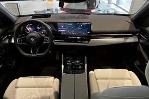 <span class=keywords><strong>BMW</strong></span> Serie 5 Touring <span class=keywords><strong>530e</strong></span> xDrive M Sport 2024 de Alto Rendimiento, Usado, Listo para Enviar - Product Image 4