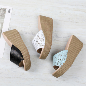 Ultimi Modelli di Sandali con Zeppa alla Moda per Ragazze e Signore - Product Image 4