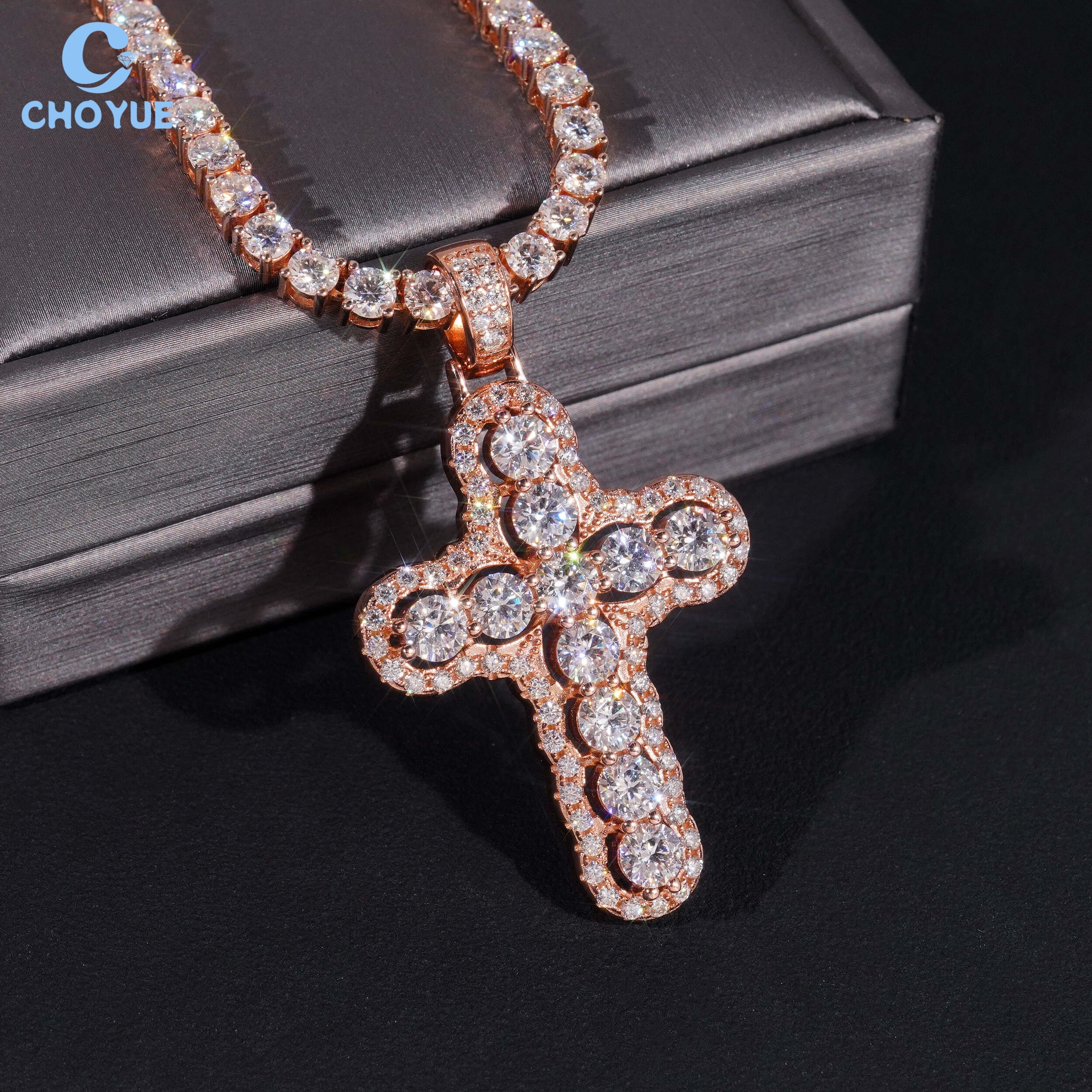 Rose Gold white moissanite