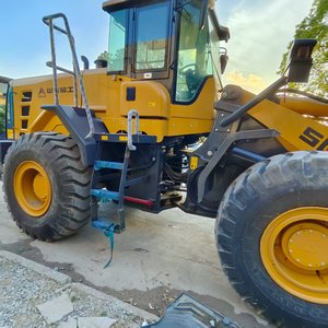 Cargadora de Ruedas SDLG L958F de Alta Estabilidad y Alto Torque, Ahorro de Combustible, Ideal para Canteras y Movimiento de Tierras - Product Image 6