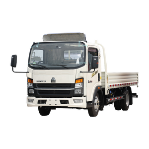 Camión de Carga Ligero CHTC 4x2 de 4-6 Toneladas para Uso Alimentario - Product Image 6