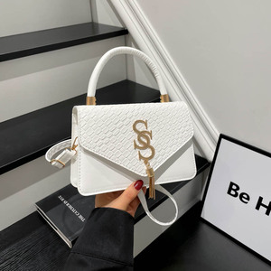 Bolso de Hombro Cruzado Casual para Mujer con Cadena y Detalles Metálicos, Estilo Retro Sencillo, Bolso de Moda Diaria - Product Image 1