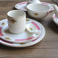 Nouvelles assiettes et bols en céramique vintage à bord doré, motif fleur de prunier, rétro, pour fruits, riz, nouilles, desserts, avec cuillères et pots ovales