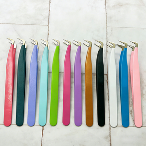 Recourbe-cils en acier inoxydable coloré à sept caractères et pinces à épiler de haute précision pour recourber les extensions de cils - Product Image 1