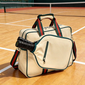 Bolsa Impermeable <span class=keywords><strong>de</strong></span> Nailon para Raqueta <span class=keywords><strong>de</strong></span> Pickleball con Bolsillo Frontal, Gancho para Colgar en la Cerca, Correa para el Hombro, Diseño Aislado y Portátil <span class=keywords><strong>de</strong></span> 30-40L - Product Image 1
