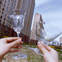 Verre à champagne en forme de fleur, gobelet soufflé à la main, verre à vin transparent de couleur rose
