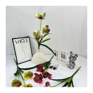 QYYM-502 3 teste orchidea europea durevole fiore artificiale decorazione di nozze di alta qualità lancio di nuovi prodotti - Product Image 1