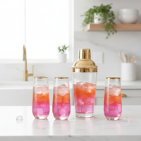 Ensemble de shakers à cocktails portables modernes et durables en gros avec gobelets en plastique et couvercles pour fêtes, outils de bar et cadeaux
