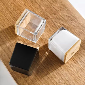 Vente en gros de pots à bougies en verre carrés de luxe, couleur personnalisée ambre, gris, transparent, noir, blanc, pour la fabrication de bougies - Product Image 2