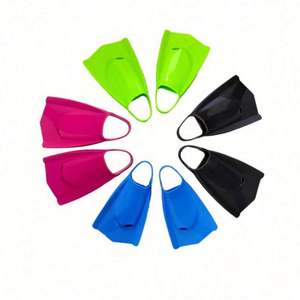 Palmes courtes d'entraînement en silicone de haute qualité à faible MOQ avec couleurs et logo personnalisés pour adultes - Plongée et snorkeling - Product Image 4