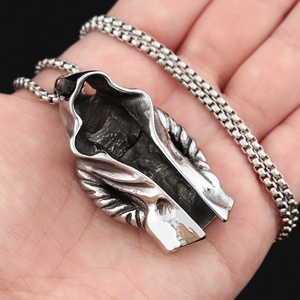 yunnique Cloak Shape Stainless Steel Pendant Necklace Men's Fashion Jewelry Retro Design 3x60cm <b>Chain</b> Single Pendant QYN0178 - Product Image 4