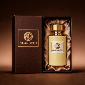 ขวดน้ำหอมทรงกระบอกสีเหลืองหรูหรา พร้อมฝาสีทองที่สามารถปรับแต่งโลโก้ได้ บรรจุภัณฑ์น้ำหอมระดับไฮเอนด์พร้อมกล่องของขวัญ - Product Image 1