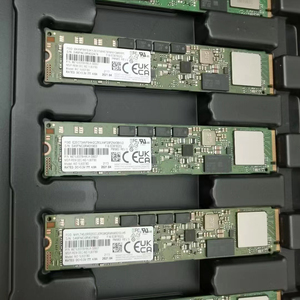 Marque d'origine PM9A3 PM1643A 2.5 SSD 960GB 1.92TB 3.84TB 7.68TB disque dur ssd - Product Image 1