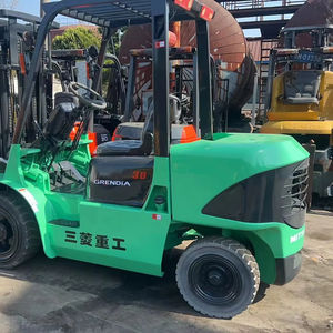 Camiones de Transporte Diésel Mitsubishi FD30 Usados de Alta Calidad, 1 Año de Garantía, Longitud de Horquilla de 3254 mm, Mástil Multietapa, Prueba de Maquinaria - Product Image 1