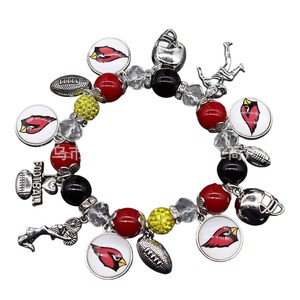 Breloque élastique en alliage de zinc plaqué or 14 carats avec perles d'imitation, thème équipe de football néo-gothique, cadeau pour fan, accessoire de fête unisexe - Product Image 5