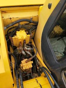 Equipo de maquinaria de construcción de alto rendimiento usado por la tarde excavadora sobre orugas vendida a bajo precio - Product Image 2