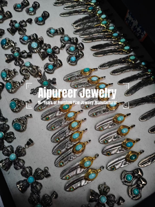 Set Vintage in Argento 925 con Pendenti a Forma di Spada, Croce e Ala in Turchese Naturale, Collana con Corda, Gioielli Raffinati con Pietra Autentica e Piuma, Unisex - Product Image 5