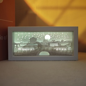 Lámpara de Escritorio de Tira Larga, Caja de Papel Personalizada, Caja de Fotos 3D, Luz Nocturna de Papel Recortado, Marco de Madera con Escena LED - Product Image 4