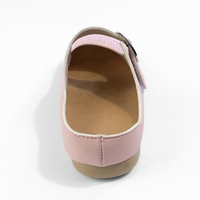 Chaussures de marche confortables pour femmes, légères, à semelle souple et dessus en maille, collection automne 2026, idéales pour les sorties et le shopping en toutes saisons.