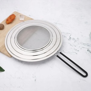 Passoire en acier inoxydable avec poignée noire, ustensile résistant au lave-vaisselle, écran anti-éclaboussures de cuisine en silicone avec poignée, résistant à la chaleur - Product Image 6