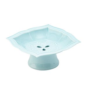 Assiette chinoise en céramique Wuxitang sur pied pour fruits, thé et en-cas, avec motif en forme de lotus - Product Image 5