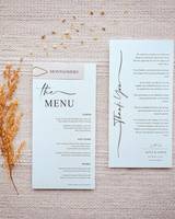 Invitations de mariage personnalisées de luxe avec papier offset, design gaufré, enveloppe en vélin, sceau de cire, fleurs séchées et dorure à chaud