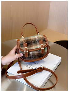 Neue Vintage Runde Handtaschen Vintage Pelz Designer Clutch Berühmte Marken Mode Kleidungsstil für Kleine Mädchen Kinder Umhängetaschen - Product Image 4