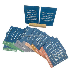 Juego de cartas personalizable, caja de papel offset rígida con escena impresa de pareja, <span class=keywords><strong>dados</strong></span> de tablero OEM y soporte de cartas - Product Image 5