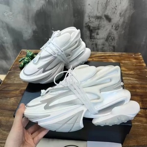 Chaussures de sport pour hommes de haute qualité, design personnalisé, baskets tendance à lacets, légères, rehaussantes, style spatiale - Product Image 4