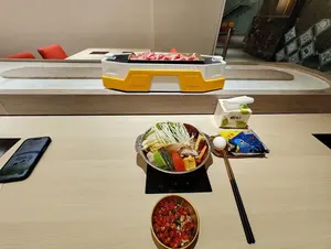 Intelliger Speiselieferzug Edelstahl drehbarer Förderband Sushi Bar