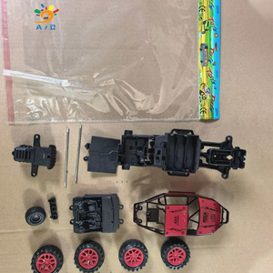 Giocattoli per Bambini Importati dall'Asia Orientale, Veicoli Fuoristrada in Plastica Smontabili ed Assemblabili a Basso Costo - Product Image 4