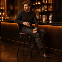 Tabouret de bar en cuir industriel pour café, restaurant, bistrot, hôtel, salle à manger, tabouret de comptoir avec pieds en métal noir et repose-pieds