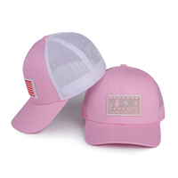 Casquettes de camionneur personnalisées en gros de haute qualité avec patch uni rose bicolore, broderie drapeau américain et étiquette privée