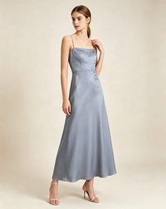 Vestido largo de satén con tirantes finos y espalda descubierta, elegante y personalizado al por mayor para mujer, ideal para fiestas. - Product Image 2