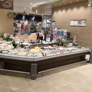 <span class=keywords><strong>Vitrine</strong></span> réfrigérée commerciale en <span class=keywords><strong>libre</strong></span>-<span class=keywords><strong>service</strong></span> en forme de L étagère réglable de refroidissement direct et par ventilateur pour les magasins de boulangerie et de barbecue - Product Image 3