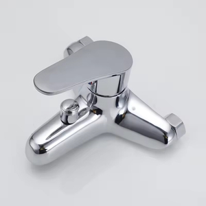 Juego de grifo <span class=keywords><strong>mezclador</strong></span> de <span class=keywords><strong>ducha</strong></span> de baño termostático de un solo mango de cromo pulido Patrón de rociador de lluvia con grifos de baño de núcleo de válvula de cerámica - Product Image 2