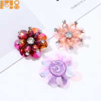 Accessoires de mode : Patchs à coudre faits main de 4 cm avec strass appliqués, perles et fleurs 3D colorées en sequins pour chaussures, sacs et vêtements